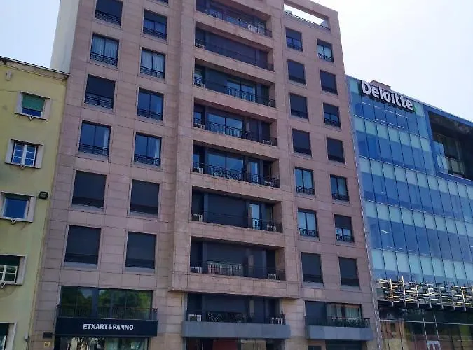 Duplex With Free Pool And Garage 리스본