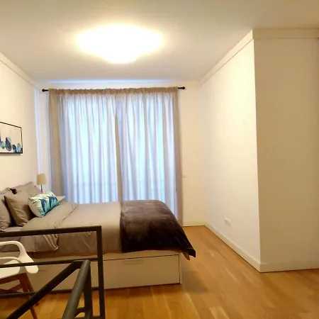Duplex With Free Pool And Garage * Лиссабон