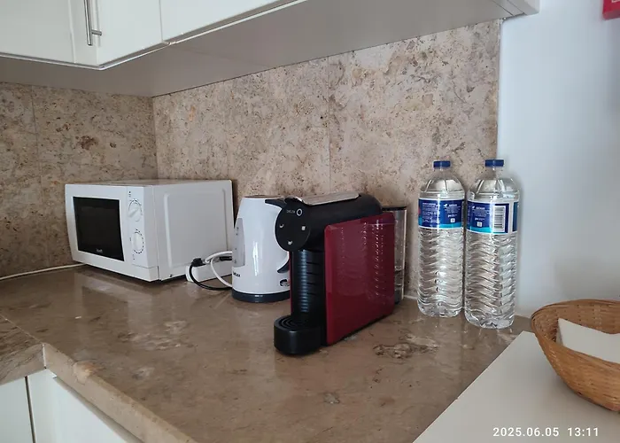 Duplex With Free Pool And Garage *