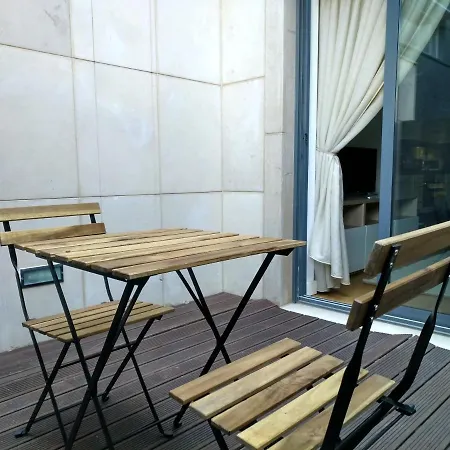 Duplex With Free Pool And Garage アパート